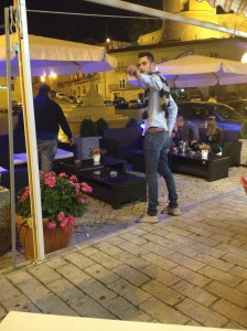 Outside on warm days, the comfortable whicker couches, umbrellas and tables attract all from tweens to adults. 