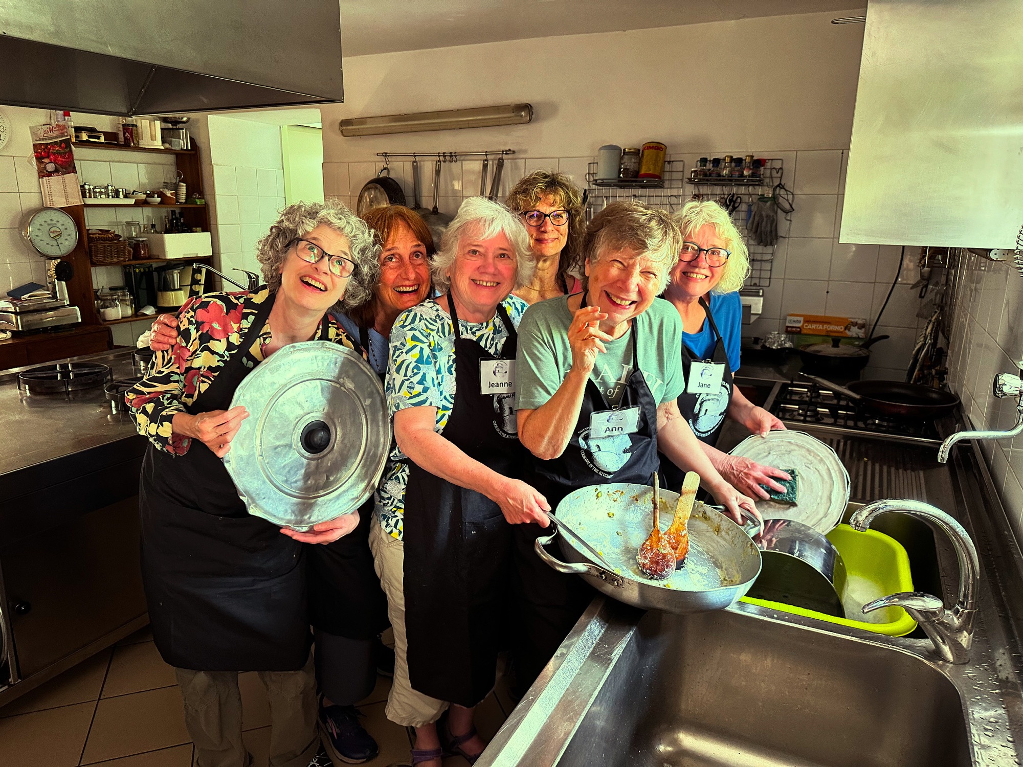 c1a8b12f-4702-46c5-9675-9e151d8af658-1